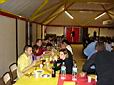 Enfin, tous  table !