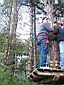 Gilou, tiens bien l'arbre !