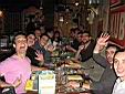 La soire continue au restaurant...